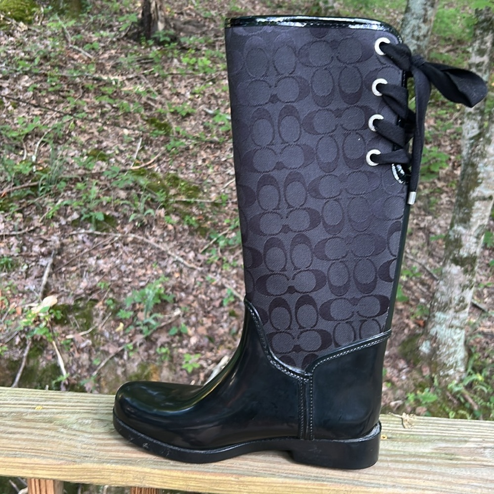 COACH
Tristee Rainboots in black size 10 - Picture 3 of 6